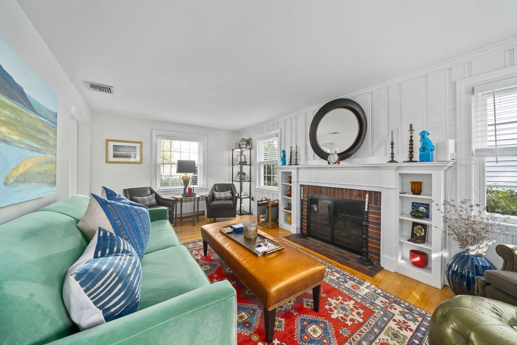 83 Forbes Hill Road, Unit 1 Quincy, MA 02170 - Photo 11 of 42