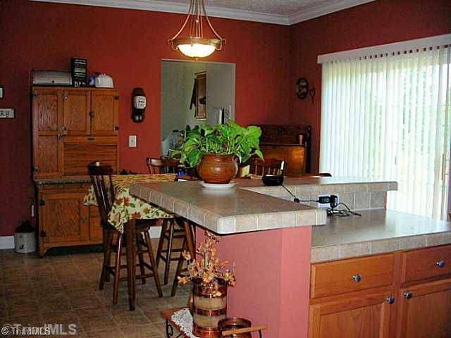 Kitchen. Spacious Kitchen