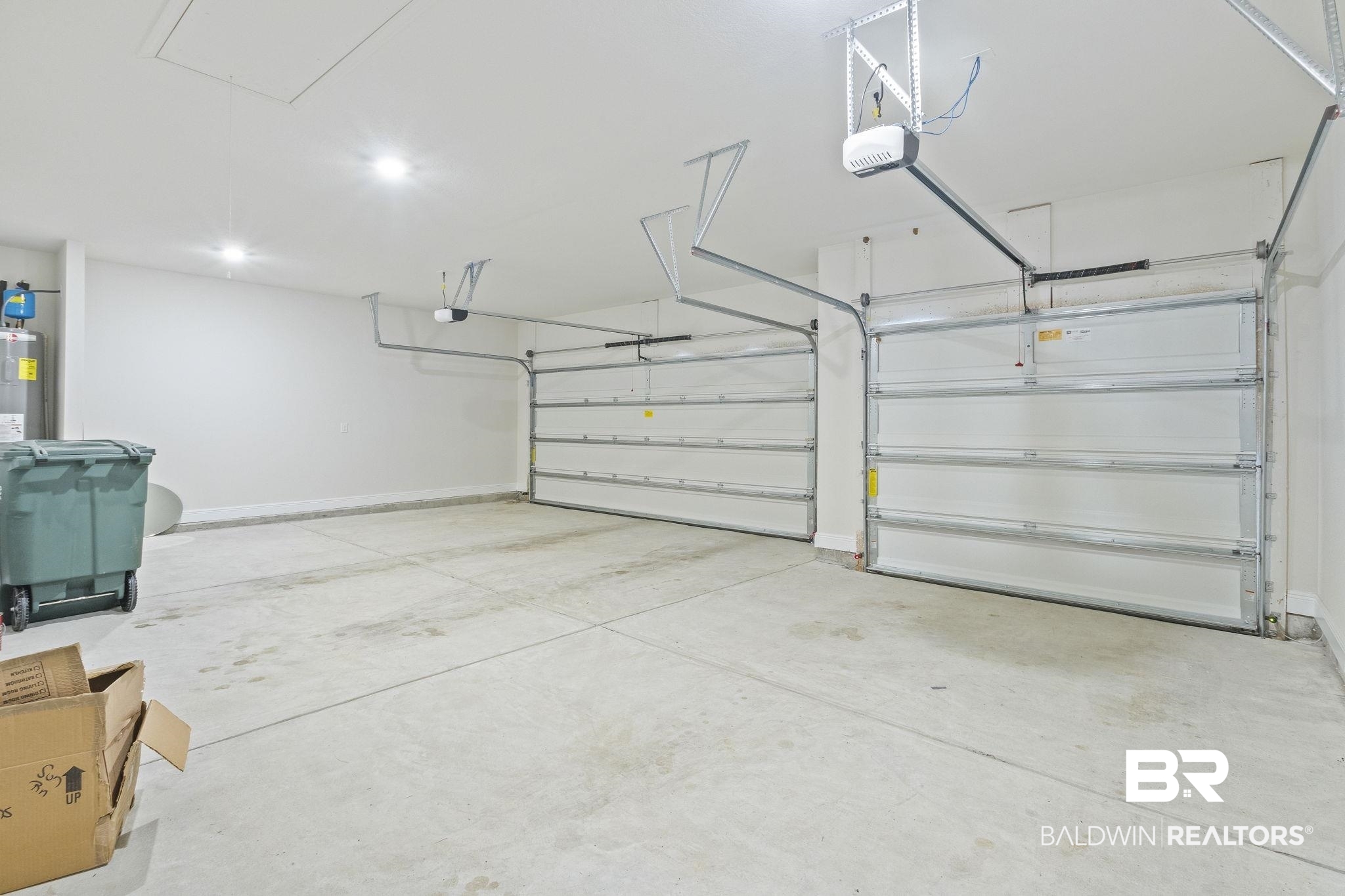 11303 Genuine Risk Circle Daphne, AL 36526 - Photo 64 of 100 Garage with a garage door opener
