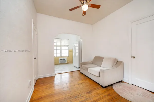 $2,200 | 830 Euclid Avenue, Unit 8, Miami Beach, FL 33139