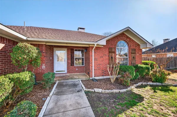 $299,999 | 905 Calder Street, Howe, TX 75459