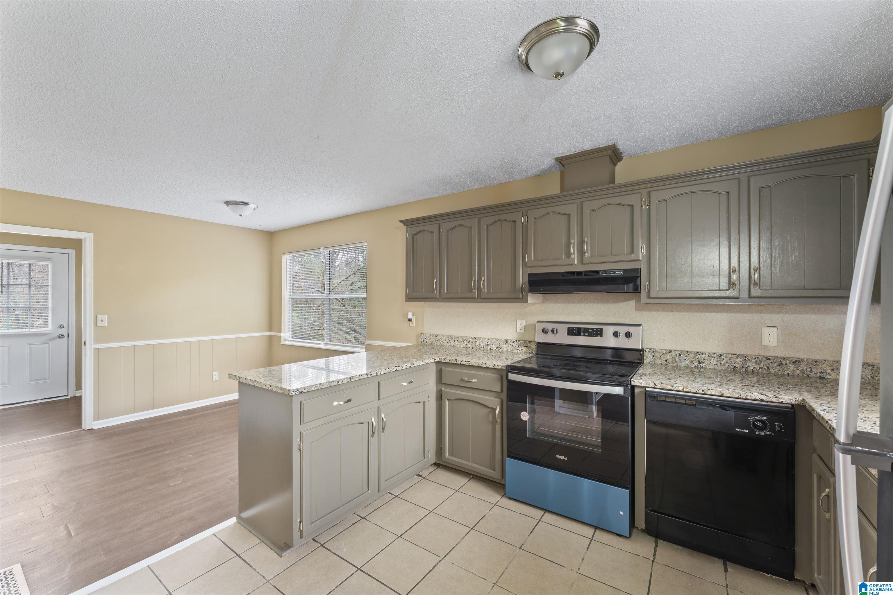 454 13th Place Pleasant Grove, AL 35127 - Photo 18 of 35