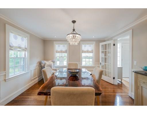 22 Pilgrim Road Wellesley, MA 02481 - Photo 12 of 19