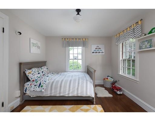 22 Pilgrim Road Wellesley, MA 02481 - Photo 17 of 19