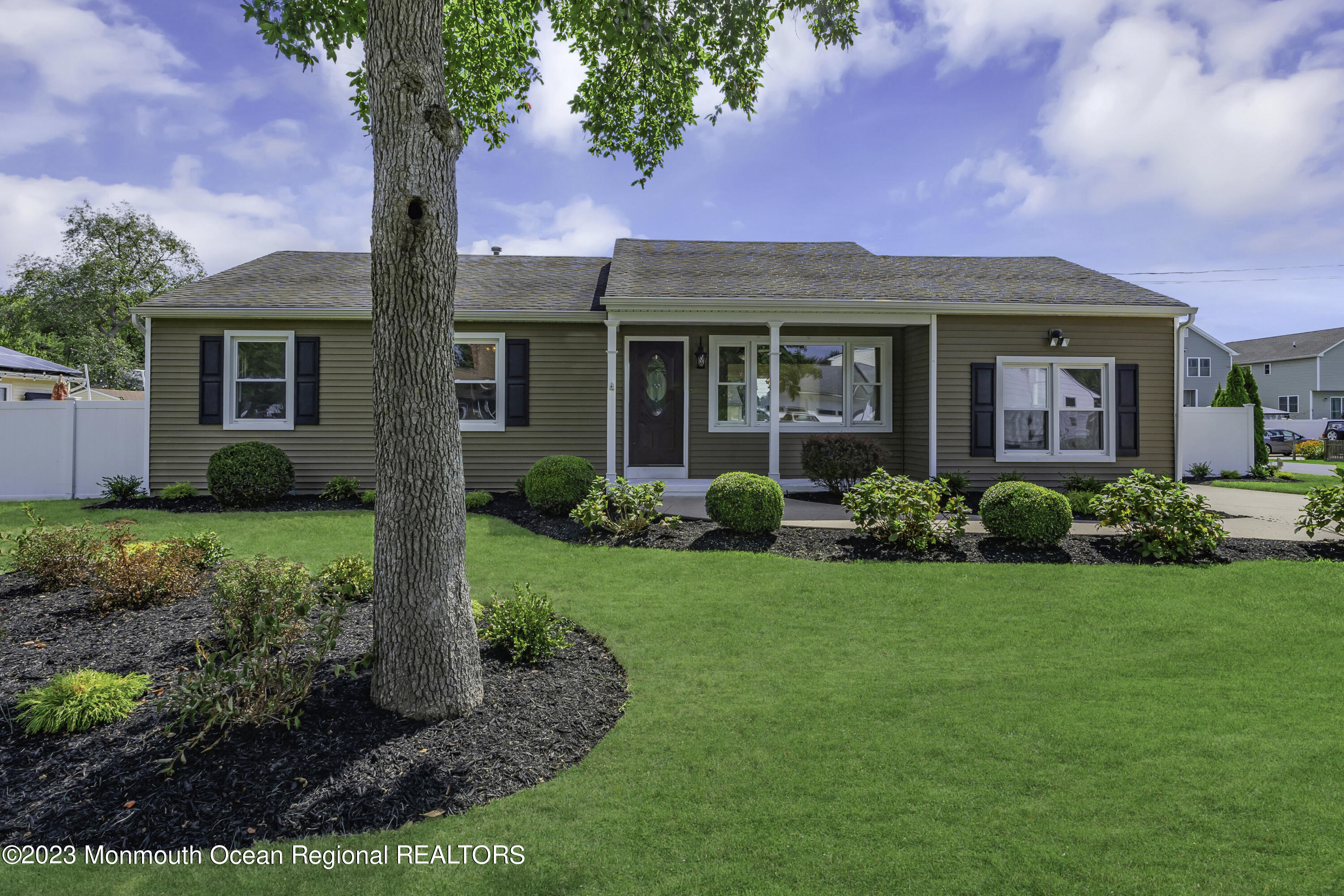 571 Martin Road Toms River, NJ 08753 - Photo 1 of 27 001_dsc00008-1b