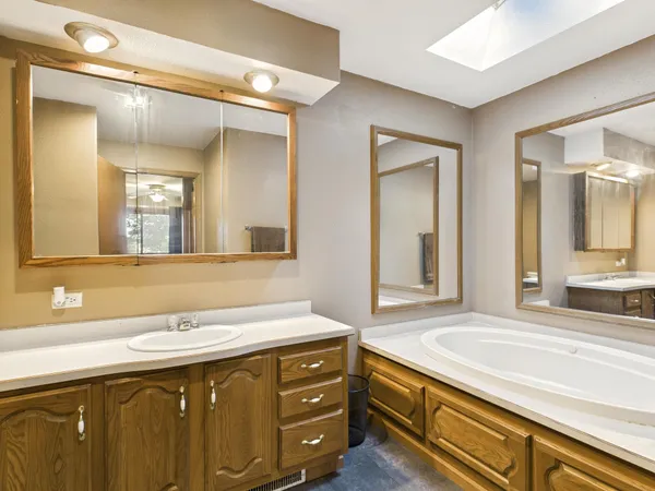 $340,000 | 40867 Forest Boulevard, North Branch, MN 55056