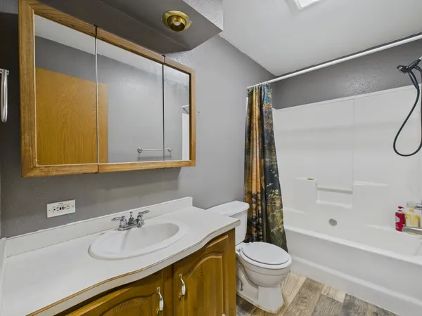 $340,000 | 40867 Forest Boulevard, North Branch, MN 55056