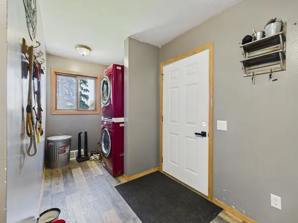 $340,000 | 40867 Forest Boulevard, North Branch, MN 55056