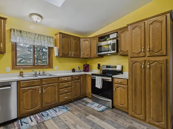 $340,000 | 40867 Forest Boulevard, North Branch, MN 55056