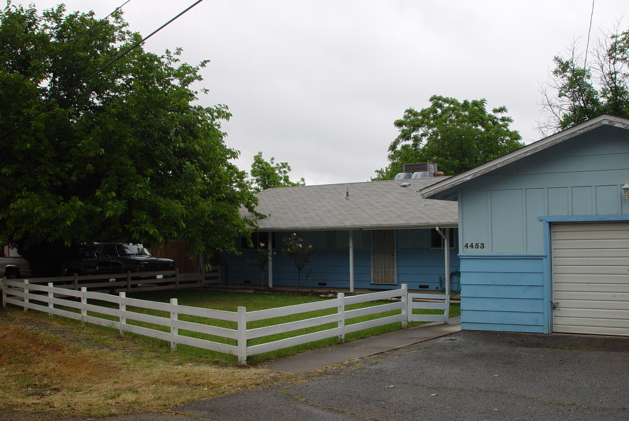 4453 East Bonnyview Road Redding, CA 96001 - Photo 1 of 7 Front view