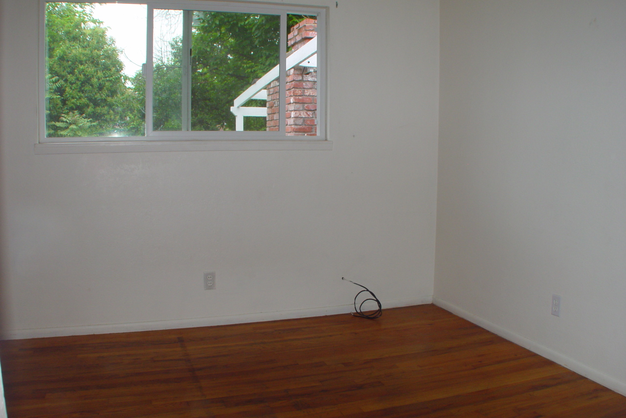 4453 East Bonnyview Road Redding, CA 96001 - Photo 6 of 7 Bedroom