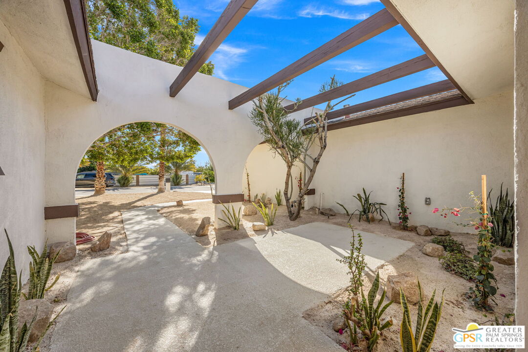 2025 North Victoria Road Palm Springs, CA 92262 - Photo 37 of 38