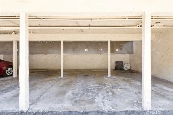 $379,990 | 826 Coriander Drive, Unit D, Torrance, CA 90502