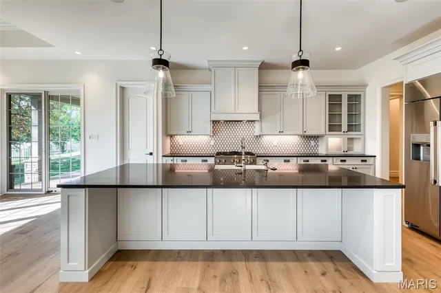 $2,733,000 | Tbb Tbb Ballas Ridge- Nottingham Ii, Des Peres, MO 63131