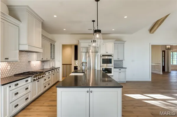$2,733,000 | Tbb Tbb Ballas Ridge- Nottingham Ii, Des Peres, MO 63131