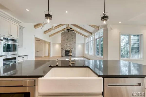 $2,733,000 | Tbb Tbb Ballas Ridge- Nottingham Ii, Des Peres, MO 63131