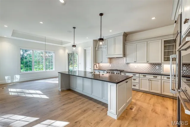 $2,733,000 | Tbb Tbb Ballas Ridge- Nottingham Ii, Des Peres, MO 63131