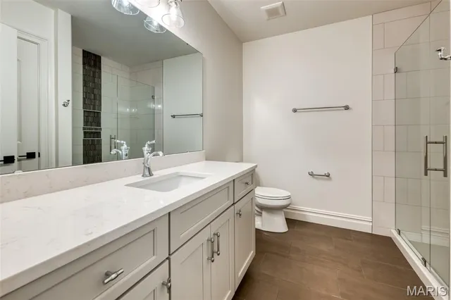 $2,733,000 | Tbb Tbb Ballas Ridge- Nottingham Ii, Des Peres, MO 63131