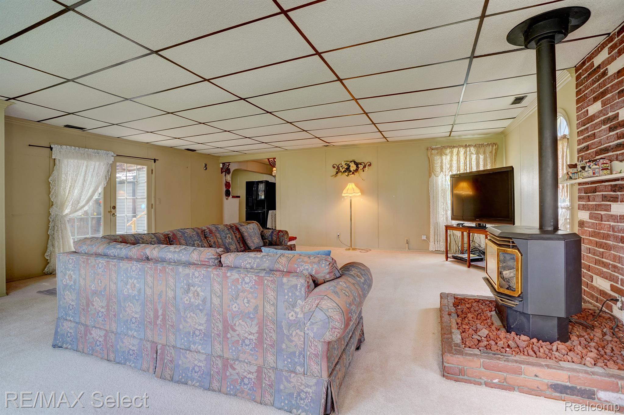 1437 Belsay Road Burton, MI 48509 - Photo 29 of 59 Gallery Image 29