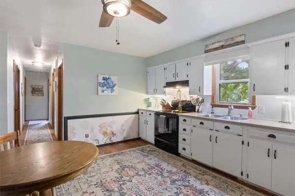 $172,500 | 23209 Oakwood Circle, Hermitage, MO 65668