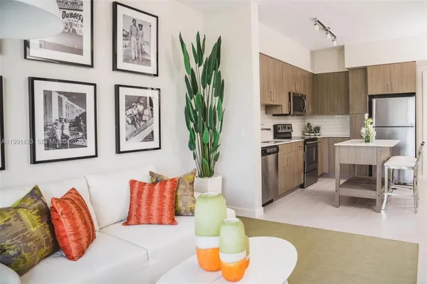 $2,253 | 1170 Northwest 11th Street, Unit A202, Miami, FL 33136