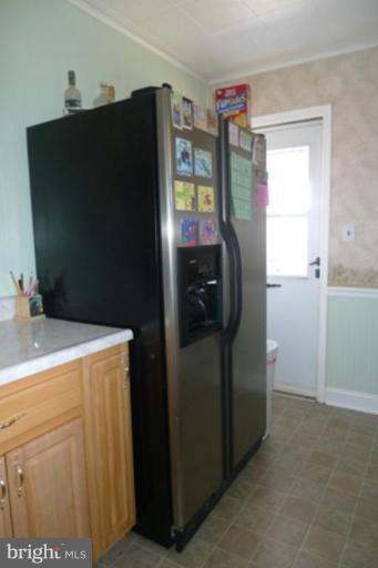 1822 Forrest Road Parkville, MD 21234 - Photo 5 of 21 a utility room with dryer and washer