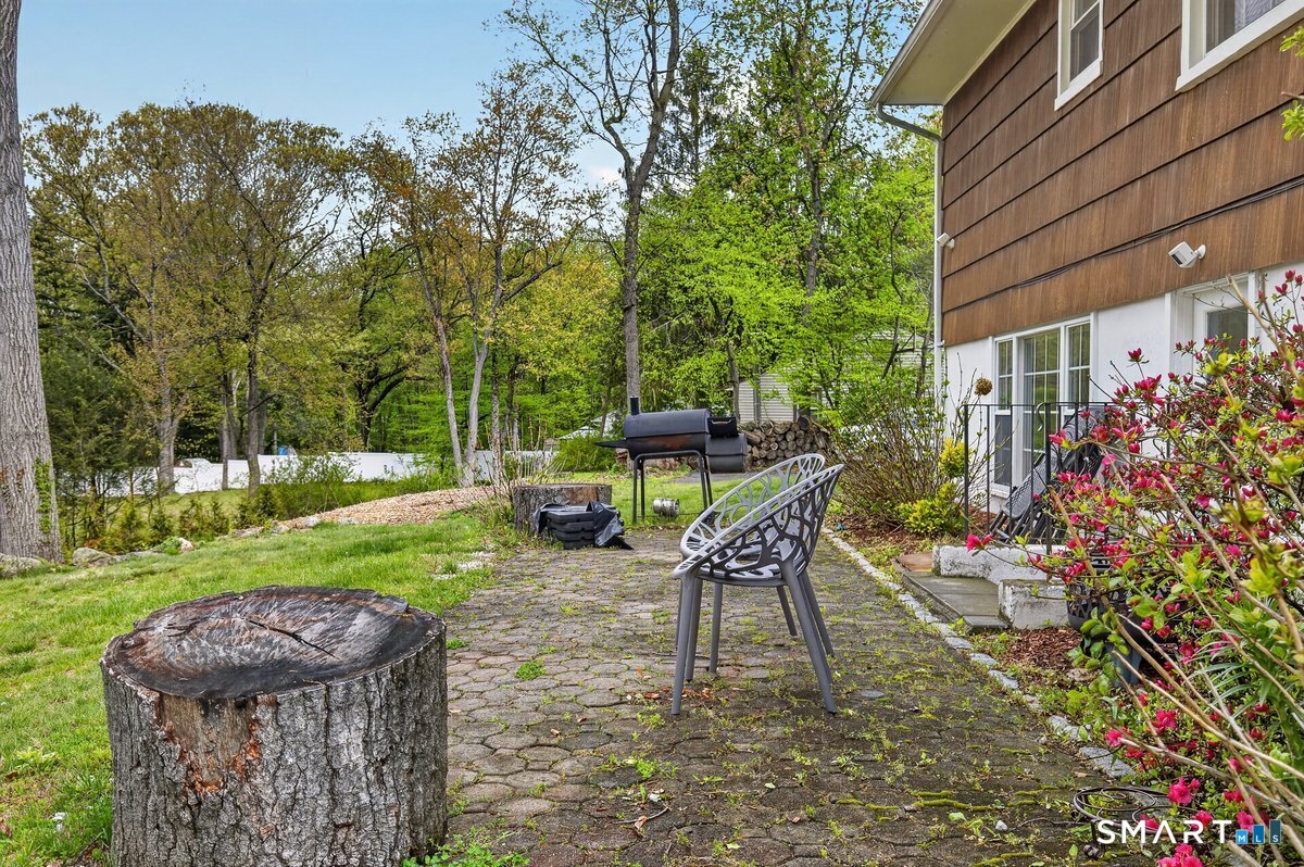131 Clay Hill Road Stamford, CT 06905 - Photo 27 of 32