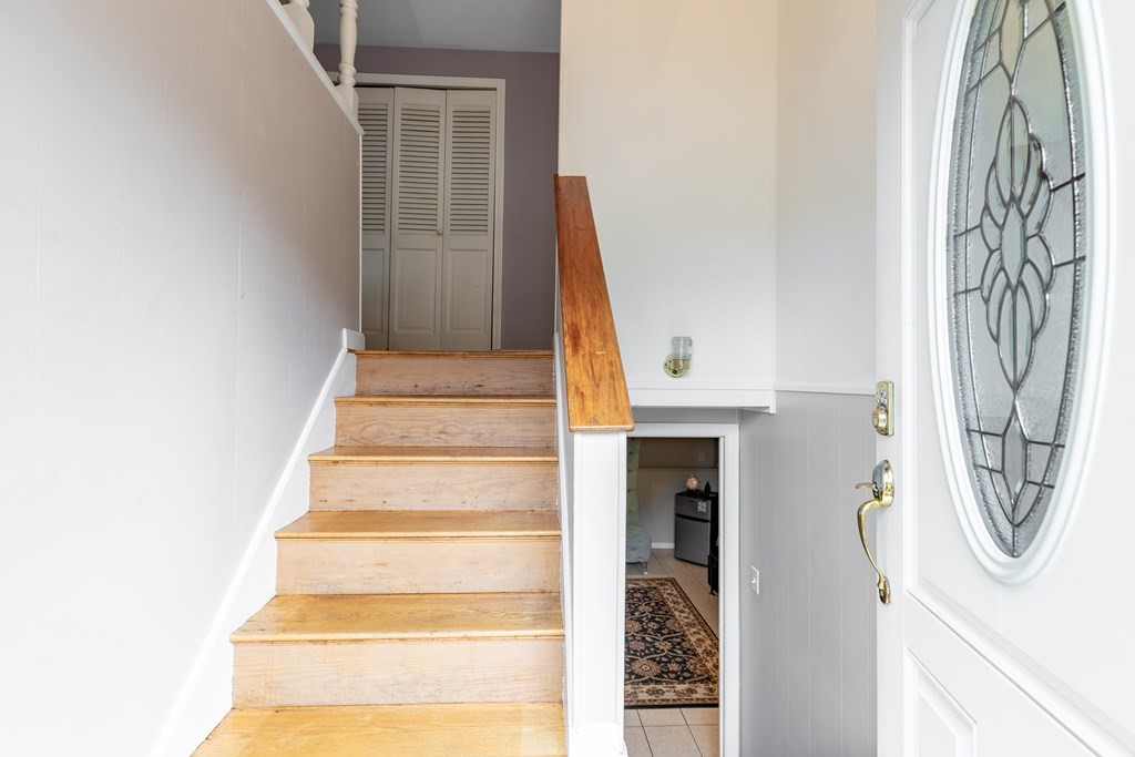 8 Dana Road Maynard, MA 01754 - Photo 4 of 36 Gallery Image 4
