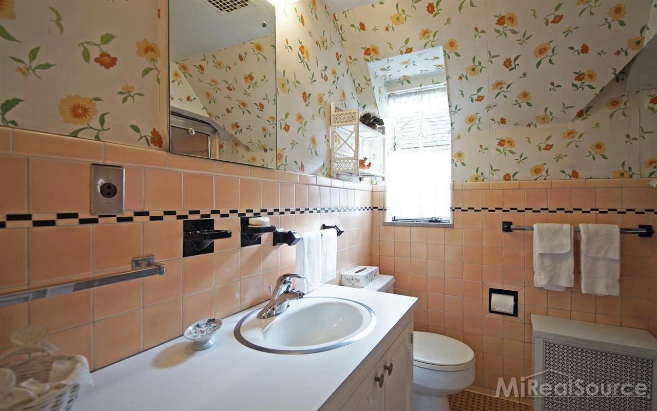 126 Moran Road Grosse Pointe Farms, MI 48236 - Photo 24 of 29