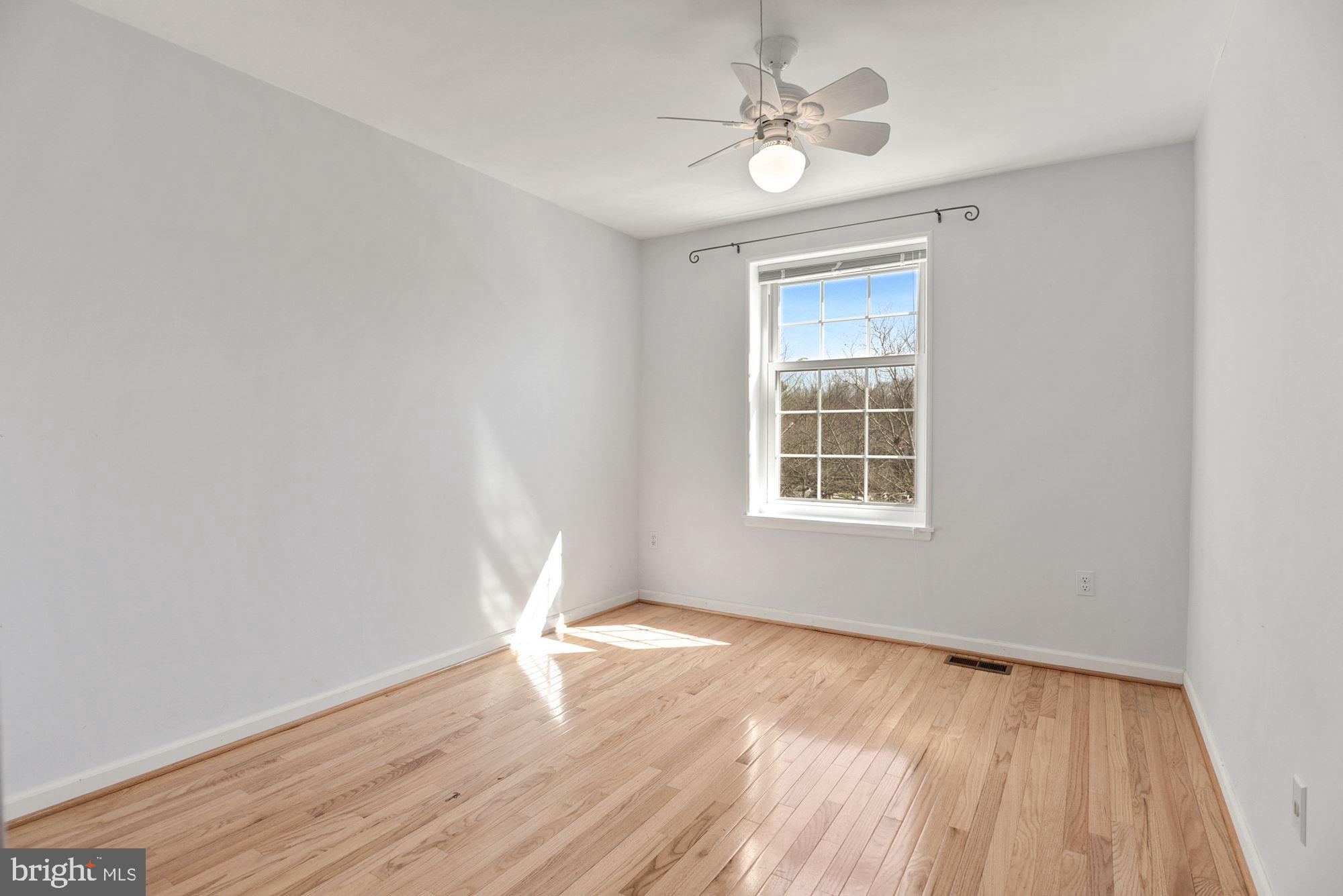9747 Early Spring Way Columbia, MD 21046 - Photo 19 of 31 Bedroom 3