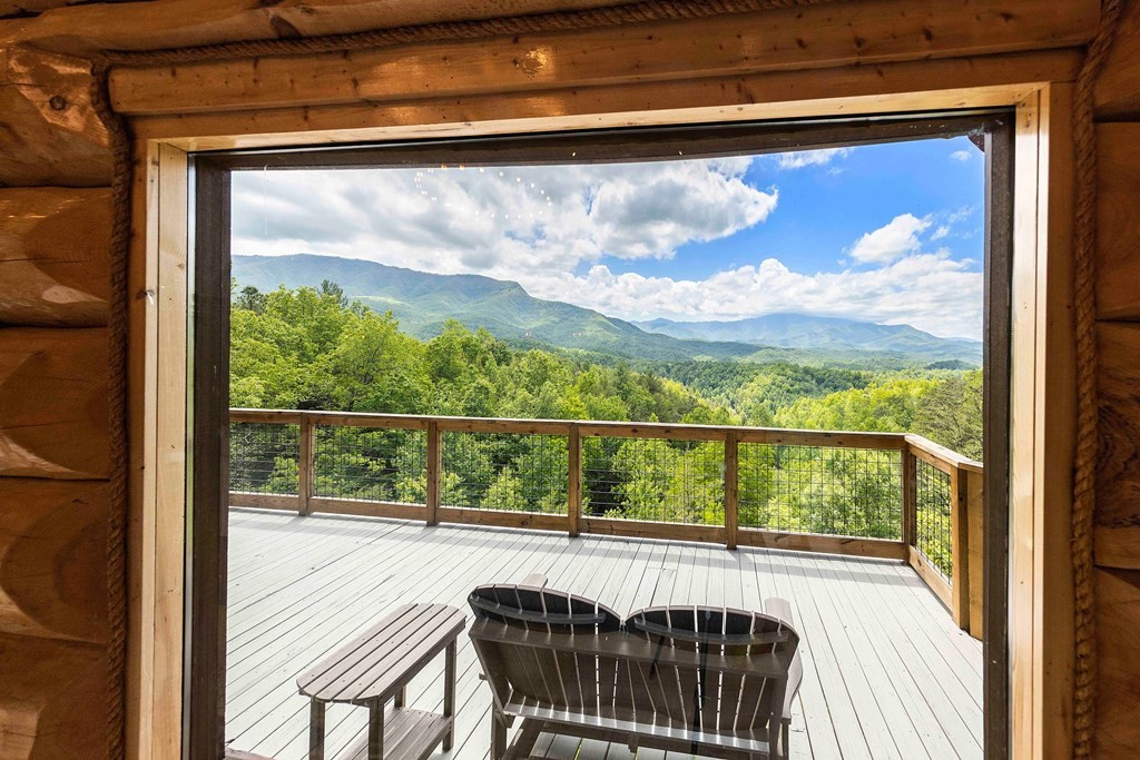 419 Pinnacle Vista Road Sevierville, TN 37876 - Photo 13 of 53 Gallery Image 13