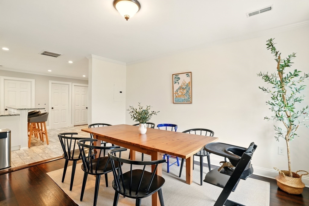 17 R Highland Street, Unit 2 Woburn, MA 01801 - Photo 12 of 37 Gallery Image 12