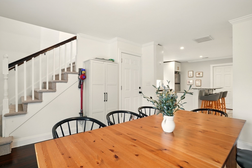 17 R Highland Street, Unit 2 Woburn, MA 01801 - Photo 13 of 37 Gallery Image 13