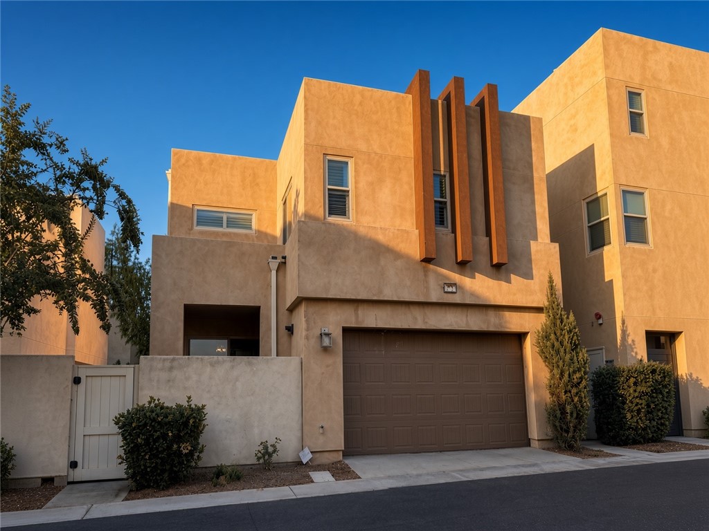 122 Interval Irvine, CA 92618 - Photo 1 of 18 Gallery Image 1