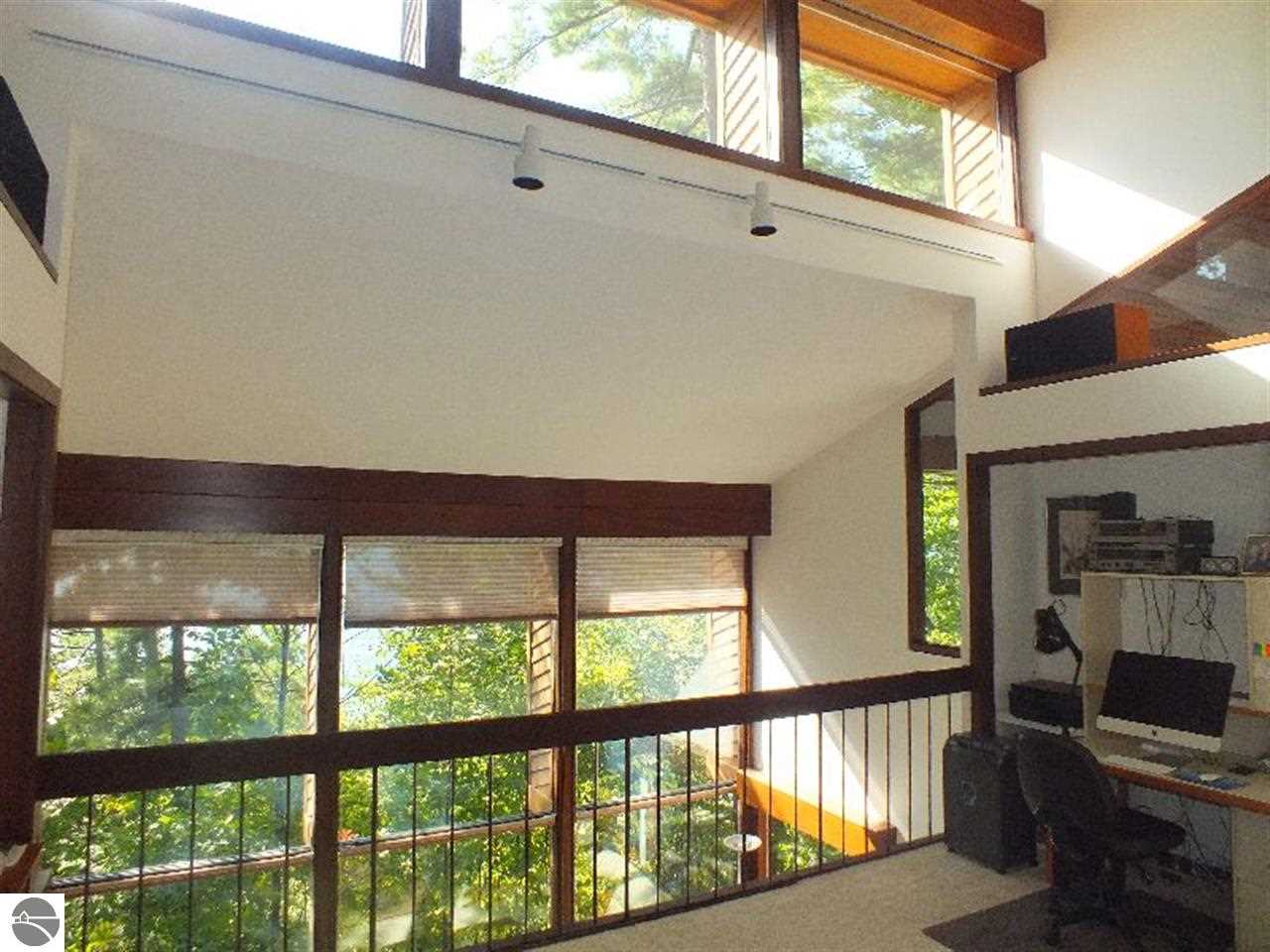 10811 Bluff Road Traverse City, MI 49686 - Photo 33 of 58 1784702-32.JPG
