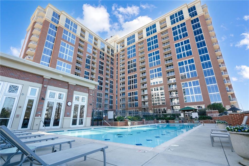 1820 Peachtree Road Northwest, Unit 1111 Atlanta, GA 30309 - Photo 39 of 41 a front view of a building