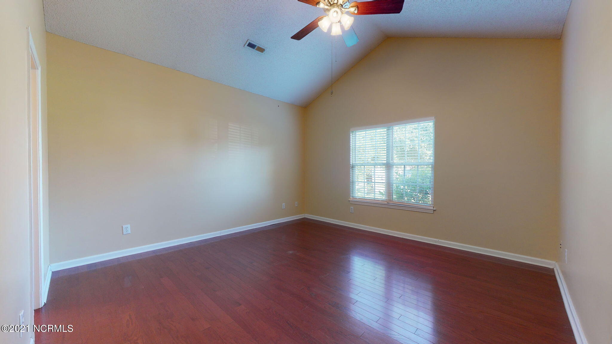 215 Olde Well Loop Road Wilmington, NC 28411 - Photo 12 of 26 31-web-or-mls-215-Olde-Well-Loop-Rd-Wilm