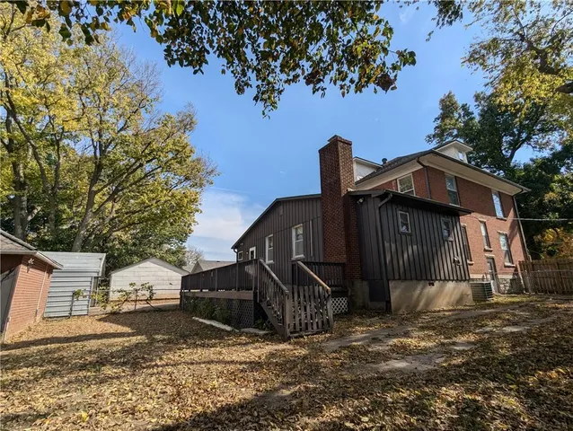 $229,000 | 612 West Cherry Street, Nevada, MO 64772