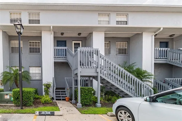 $315,000 | 4907 West McElroy Avenue, Unit H209, Tampa, FL 33611