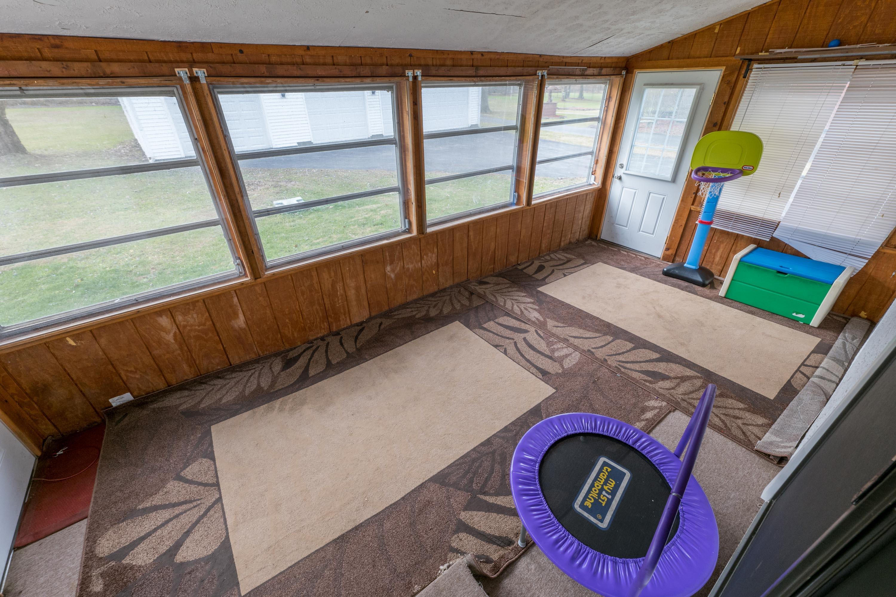 8455 Morse Road Southwest Blacklick, OH 43004 - Photo 32 of 44 3 Season Room