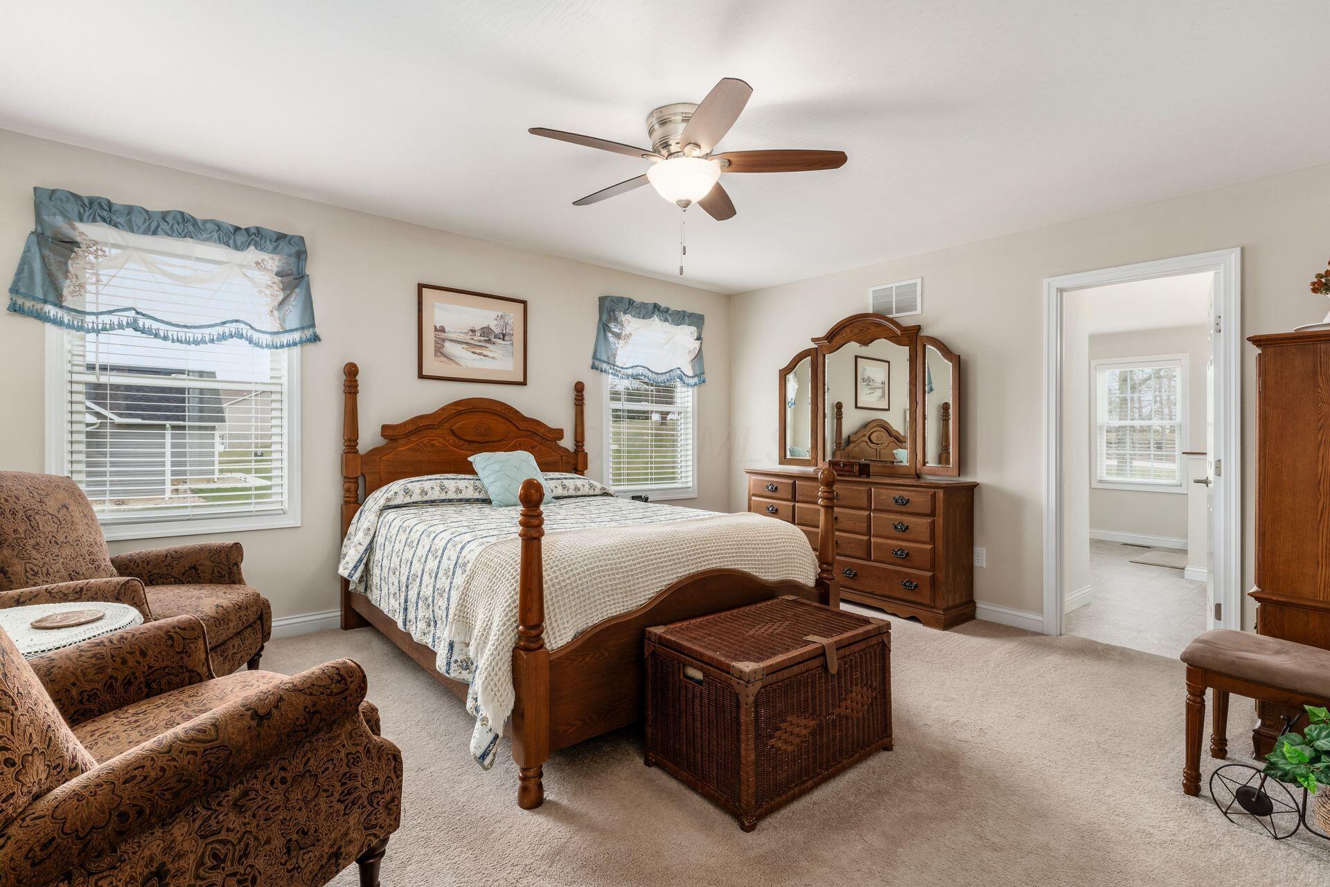 4105 Chillicothe Lancaster Road Southwest Lancaster, OH 43130 - Photo 20 of 80 Master bedroom