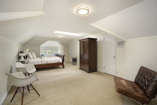 $1,377,777 | 824 Sheridan Road, Glencoe, IL 60022