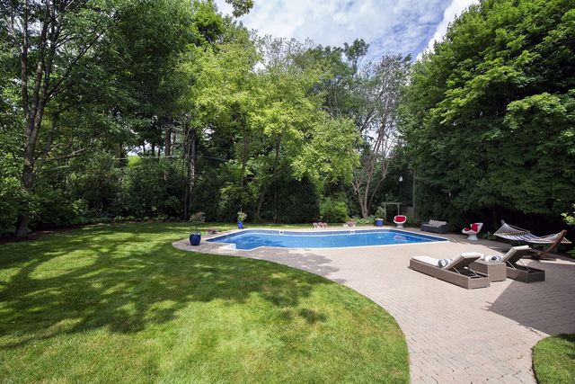 $1,377,777 | 824 Sheridan Road, Glencoe, IL 60022