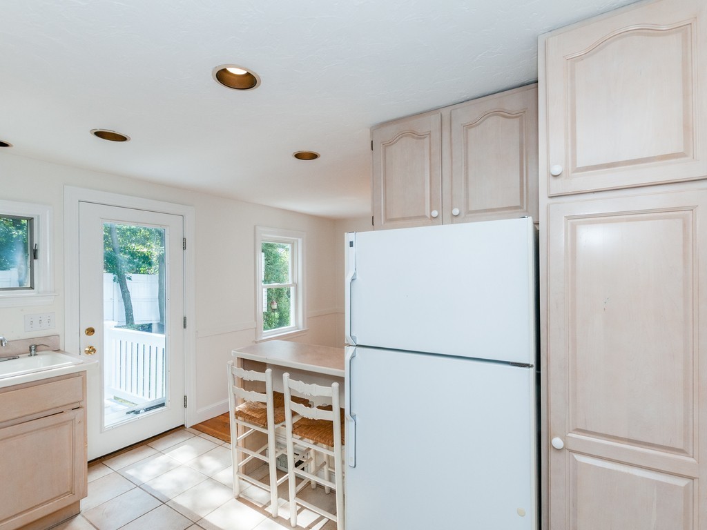 223 Beal Road Waltham, MA 02453 - Photo 11 of 29 Gallery Image 11