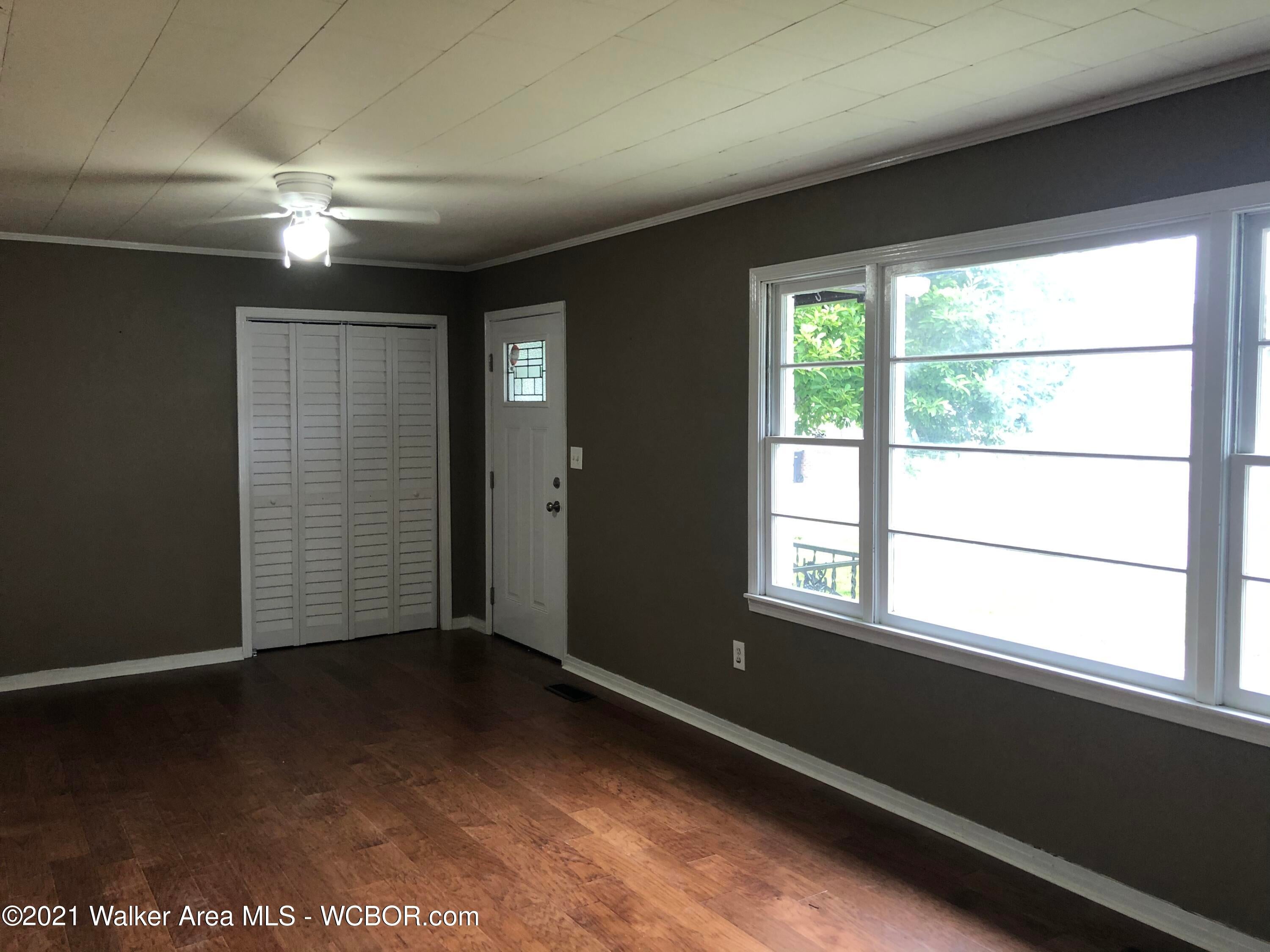 128 3rd Street Southwest Hamilton, AL 35570 - Photo 5 of 16 Gallery Image 5