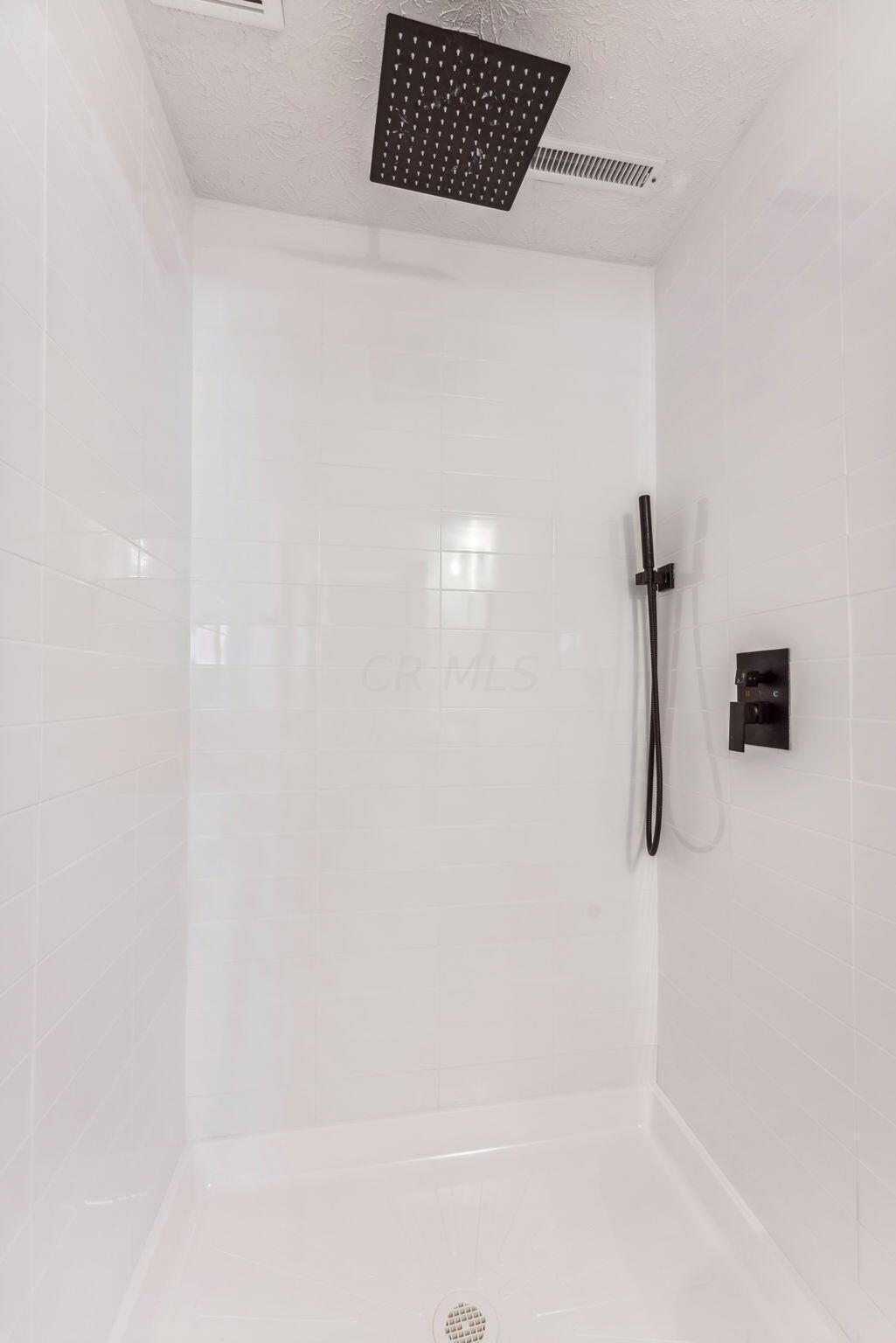 1633 Parkgate Road Columbus, OH 43229 - Photo 17 of 22 METICULOUSLY remodeled to fit the most discriminating buyer!