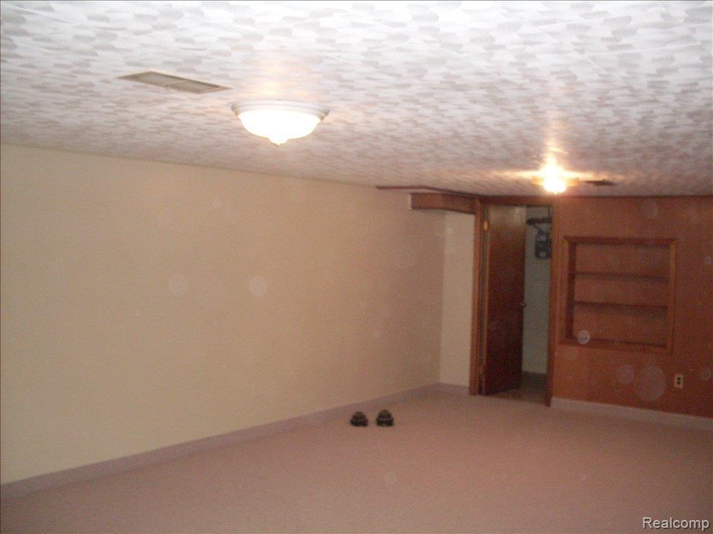 9591 Salem Road Redford, MI 48239 - Photo 4 of 4 SalemBasement