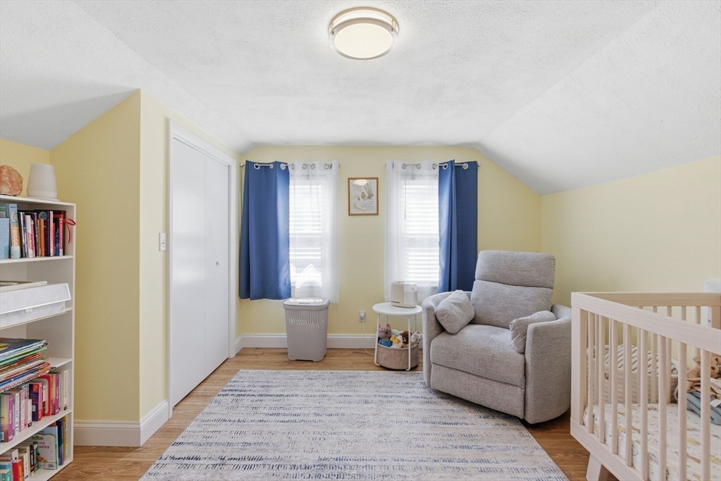 7 Maple Street, Unit 7 Reading, MA 01867 - Photo 26 of 40