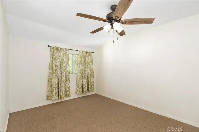 a view of entryway with bathroom