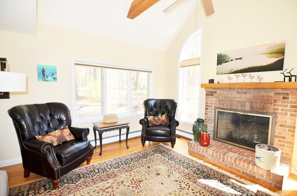 21 Blanchard Road Harvard, MA 01451 - Photo 9 of 22